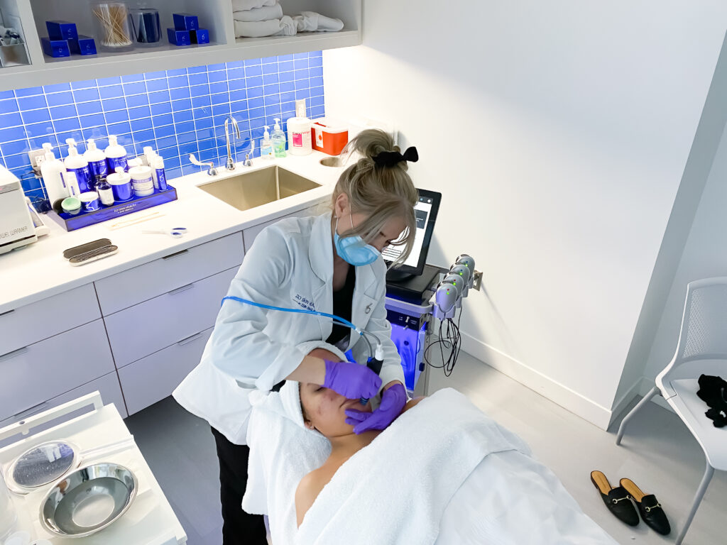 DC HydraFacial treatment in office